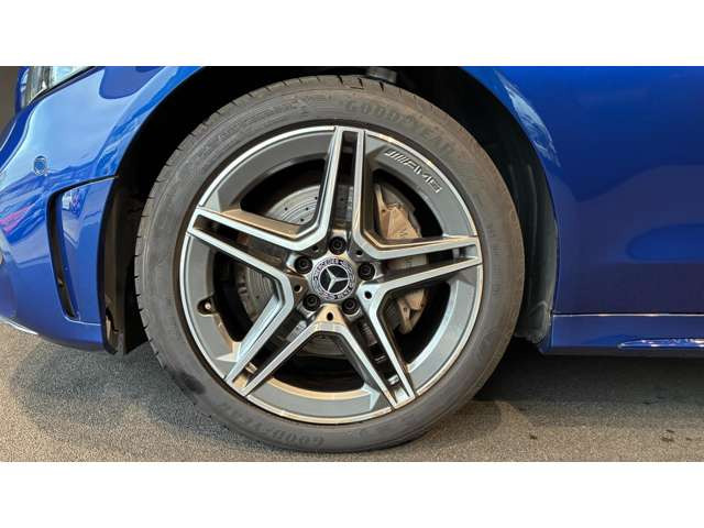 CクラスC220d ローレウスエディション スポーツプラスパッケージ