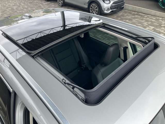X1xドライブ 20i xライン DCT 4WD