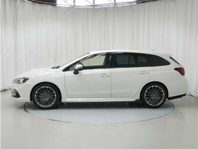 レヴォーグ1.6 STI スポーツ アイサイト 4WD