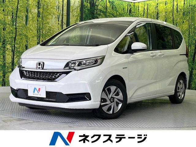 フリードハイブリッド