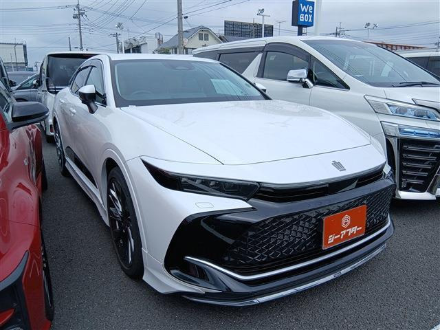 クラウンクロスオーバー2.5 G アドバンスト レザー パッケージ E-Four 4WD