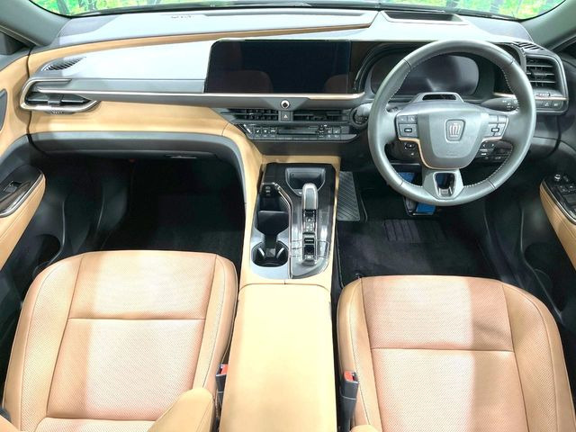 クラウンスポーツ2.5 Z E-Four 4WD