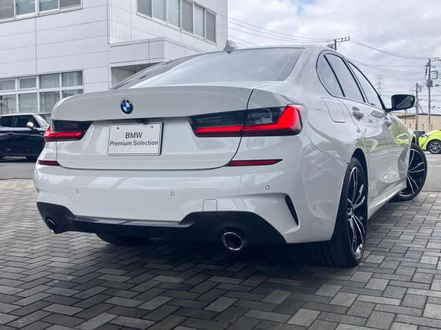 3シリーズセダン320i Mスポーツ