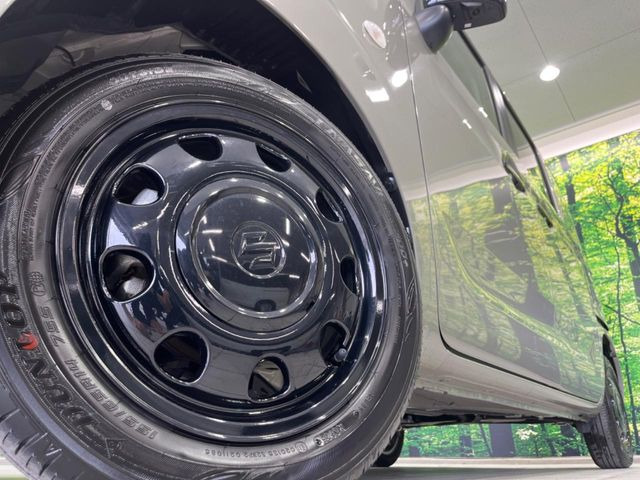�y����14�C���`�A���~�z�C�[���z�O�ςɃ}�b�`���������A���~�z�C�[���𑕒����Ă���܂��B�e��ЊO�A���~�z�C�[����A�X�^�b�h���X�^�C�����戵�����Ă���܂��B���񂲑��k����������