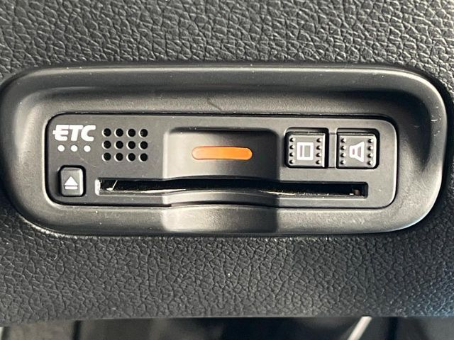 【ETC】高速道路の料金所をストレスなく通過!話題のスポットやサービスエリアに多い「スマートIC」利用時は必須のアイテムです。当店でセットアップを実施、ご納車当日からすぐにご利用いただけます!