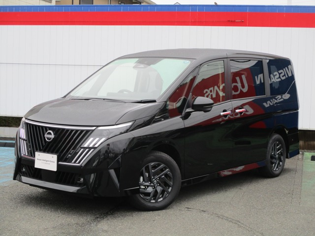 セレナ1.4 e-4ORCE ハイウェイスターV 4WD