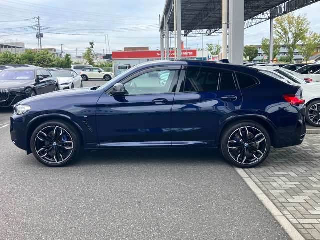 X4M40i 4WD