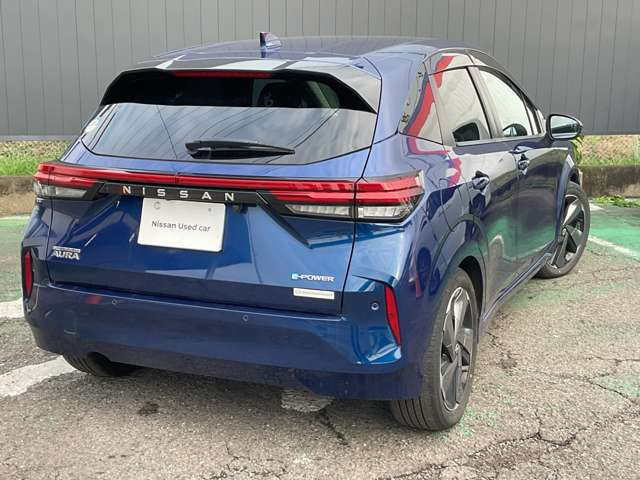 ノートオーラ1.2 G レザーエディション