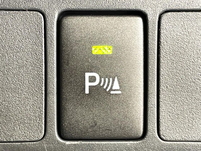 【クリアランスソナー】バンパーに付いたセンサーが障害物を検知!一定の距離に近づくとアラートで教えてくれます♪狭い駐車スペースや車庫入れ時も安心ですね☆