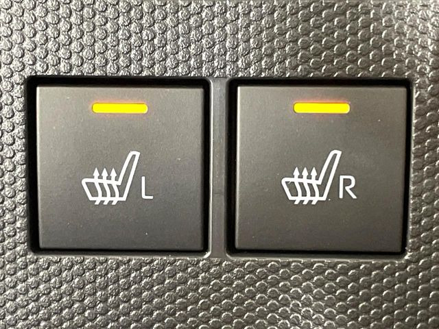 【シートヒーター】寒い日に重宝するシートヒーター!エアコンより早く温まってくれるので寒がりの人も安心ですね♪エアコンの温風は乾燥するから苦手、という方にもをおすすめです。