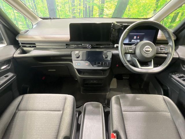 セレナ1.4 e-POWER ハイウェイスターV