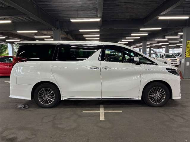 アルファードハイブリッド 2.5 エグゼクティブ ラウンジ S E-Four 4WD