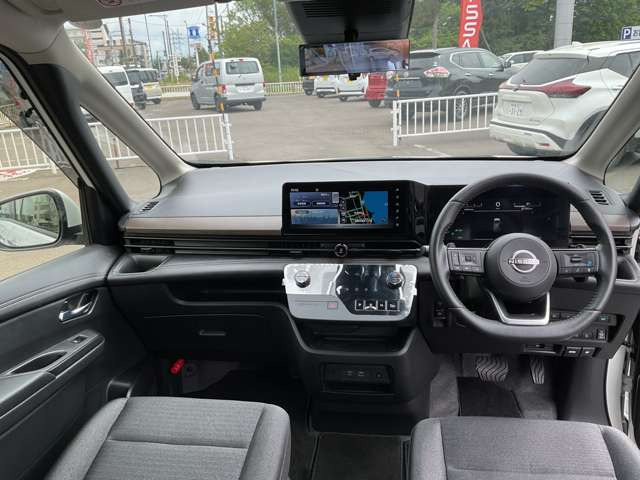 セレナ2.0 ハイウェイスターV 4WD