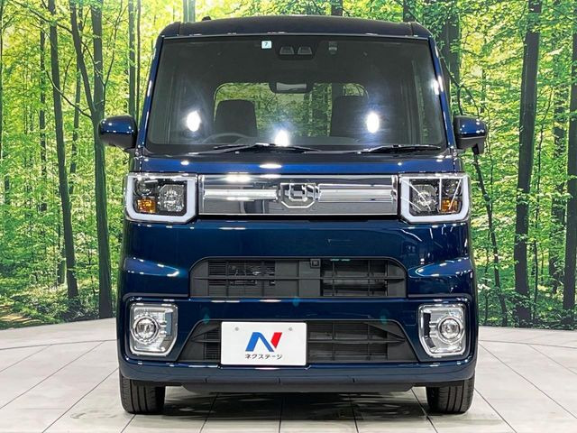 弊社では、全車『修復歴なし』のお車のみ取り扱っております。専任バイヤーによる厳選した仕入れの後、入庫後の車両チェックを行い、ネクステージが認定した高品質な中古車をご提供しております。