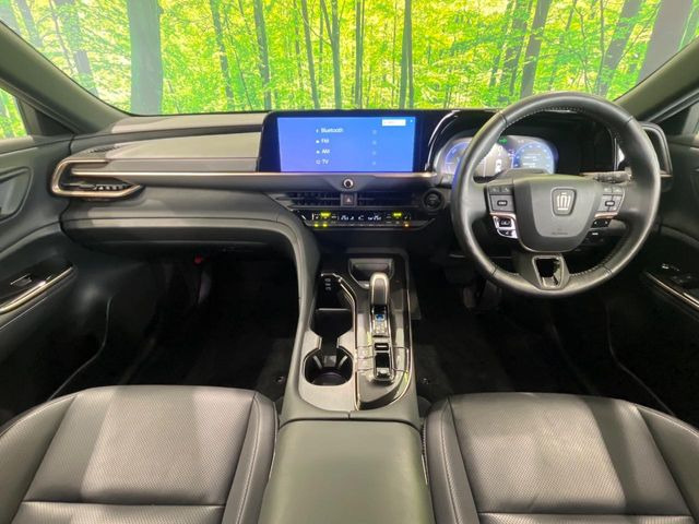 クラウンスポーツ2.5 Z E-Four 4WD