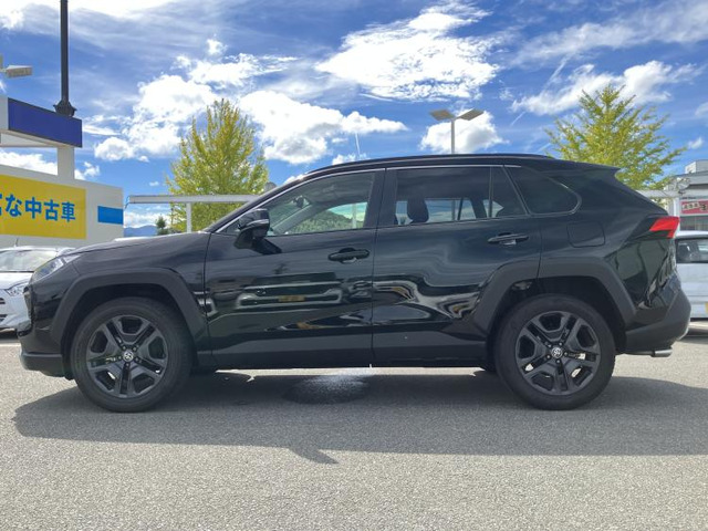 RAV42.0 アドベンチャー 4WD