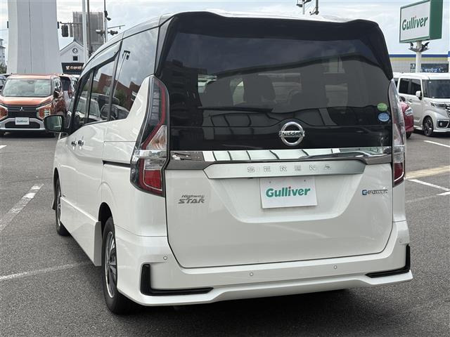 セレナ1.2 e-POWER ハイウェイスターV