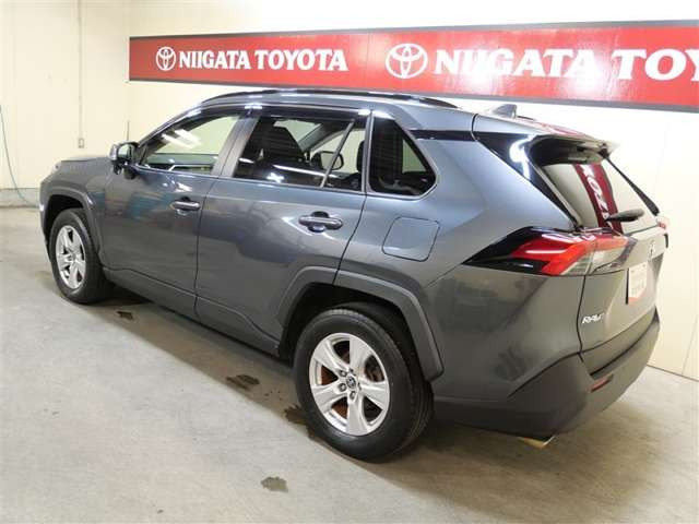RAV42.5 ハイブリッド X E-Four 4WD