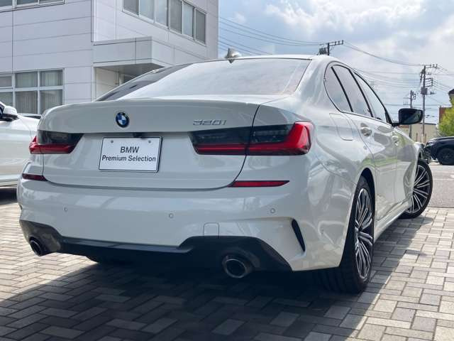 3シリーズセダン320i Mスポーツ