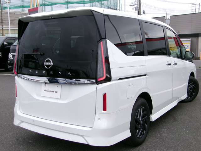セレナ2.0 ハイウェイスターV