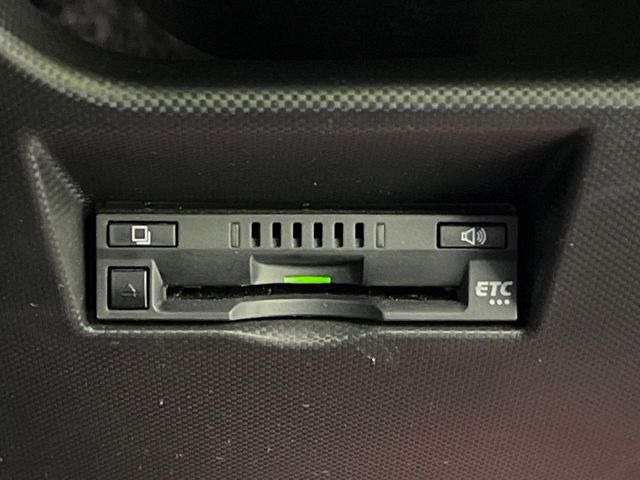 【ETC】高速道路の料金所をストレスなく通過!話題のスポットやサービスエリアに多い「スマートIC」利用時は必須のアイテムです。当店でセットアップを実施、ご納車当日からすぐにご利用いただけます!