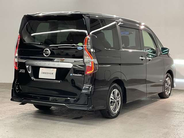 セレナ1.2 e-POWER ハイウェイスターV