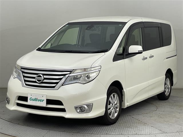 セレナ2.0 ハイウェイスター Vセレクション+Safety 4WD