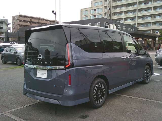 セレナ1.4 e-POWER ルキシオン