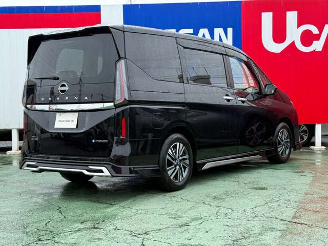 セレナ1.4 e-POWER ハイウェイスターV