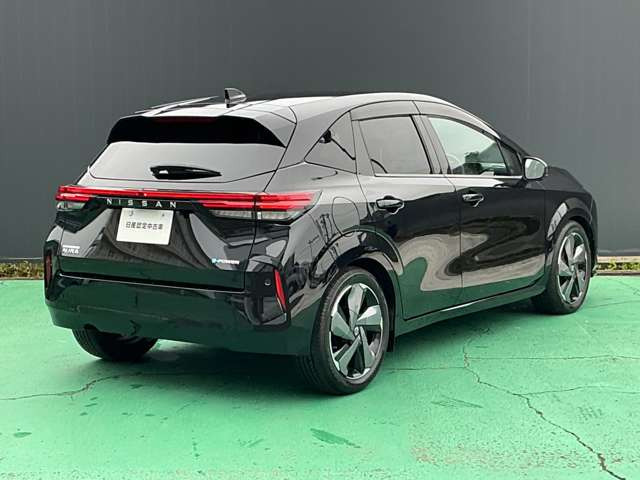 ノートオーラ1.2 G レザーエディション
