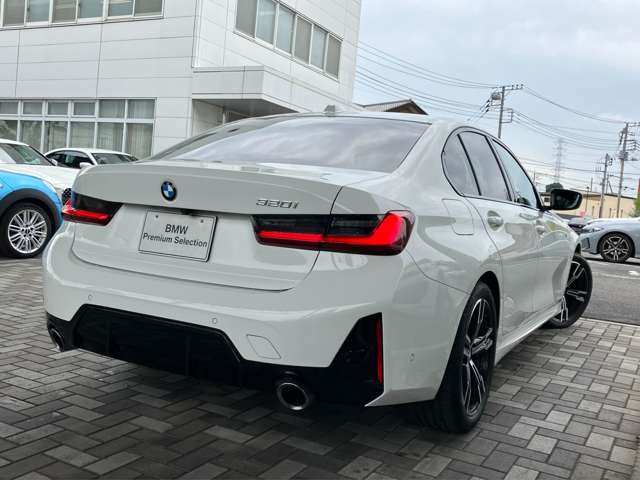 3シリーズセダン320i Mスポーツ