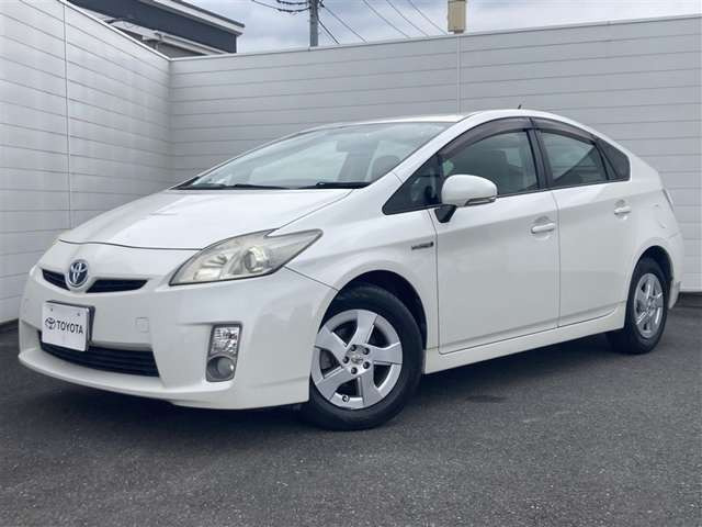 プリウス1.8 S