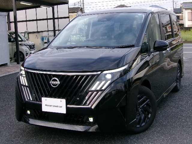 セレナ1.4 e-POWER ハイウェイスターV