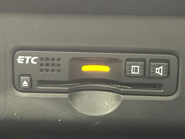 【ETC】高速道路の料金所をストレスなく通過!話題のスポットやサービスエリアに多い「スマートIC」利用時は必須のアイテムです。当店でセットアップを実施、ご納車当日からすぐにご利用いただけます!