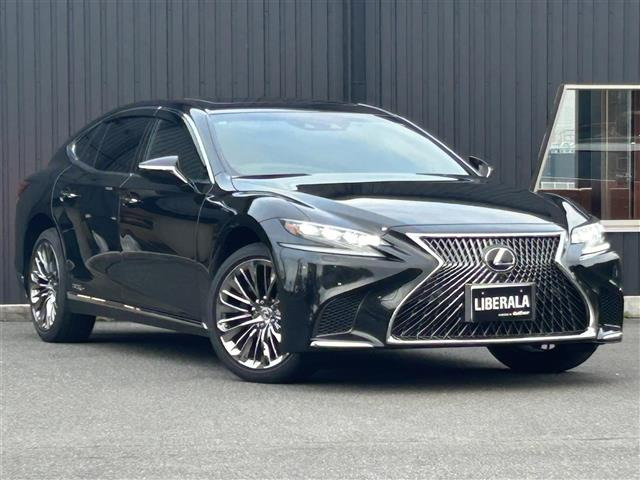 LS500h エグゼクティブ 4WD