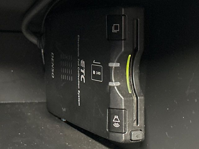 【ETC】高速道路の料金所をストレスなく通過!話題のスポットやサービスエリアに多い「スマートIC」利用時は必須のアイテムです。当店でセットアップを実施、ご納車当日からすぐにご利用いただけます!