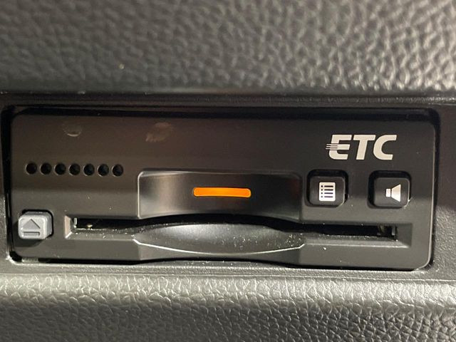 【ETC】高速道路の料金所をストレスなく通過!話題のスポットやサービスエリアに多い「スマートIC」利用時は必須のアイテムです。当店でセットアップを実施、ご納車当日からすぐにご利用いただけます!
