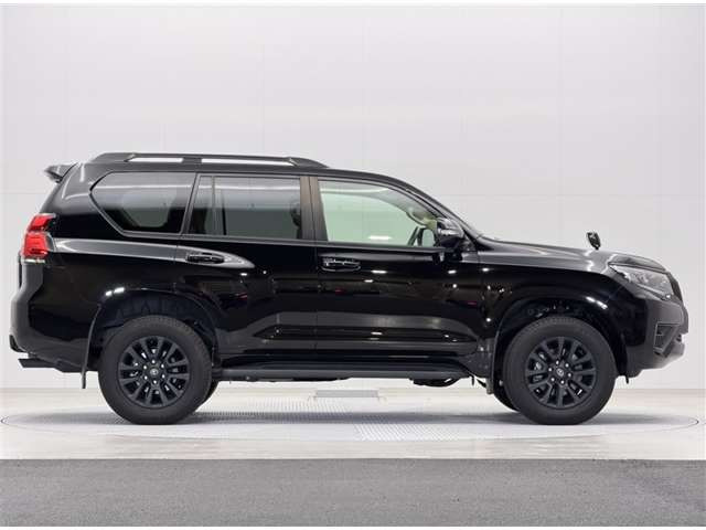 ランドクルーザープラド2.7 TX Lパッケージ マットブラック エディション 4WD