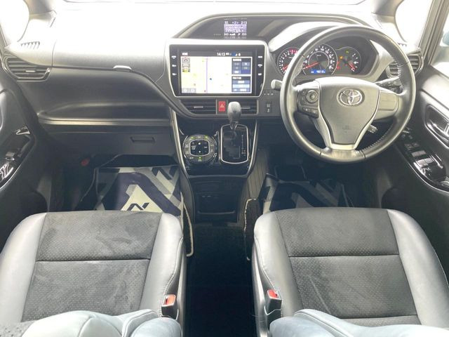 ヴォクシー2.0 ZS 煌III