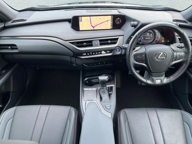 UX250h Fスポーツ