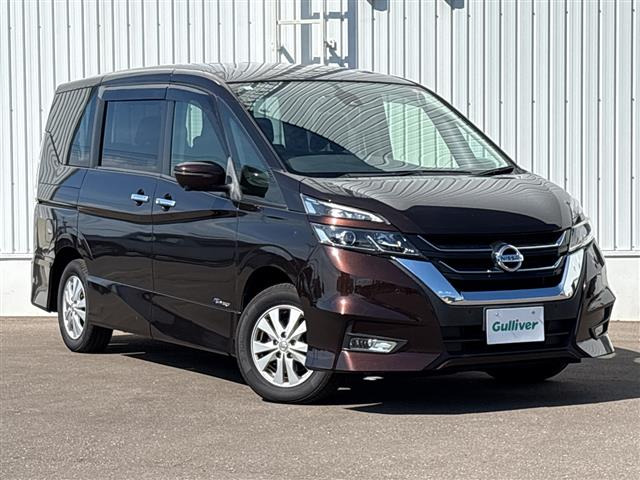 セレナ2.0 ハイウェイスター Vセレクション 4WD