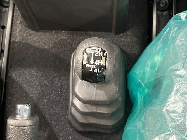 ジムニーノマド1.5 FC 4WD