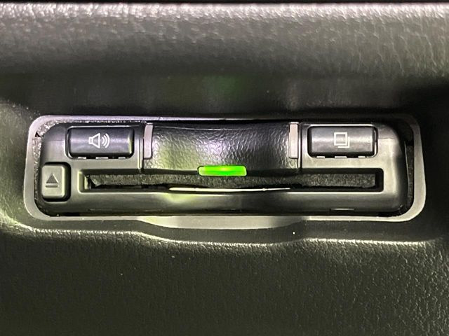 【ETC】高速道路の料金所をストレスなく通過!話題のスポットやサービスエリアに多い「スマートIC」利用時は必須のアイテムです。当店でセットアップを実施、ご納車当日からすぐにご利用いただけます!