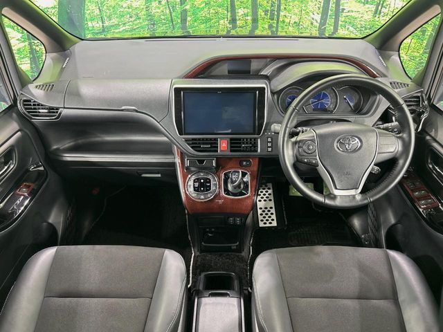 ノア1.8 ハイブリッド Si W×B II