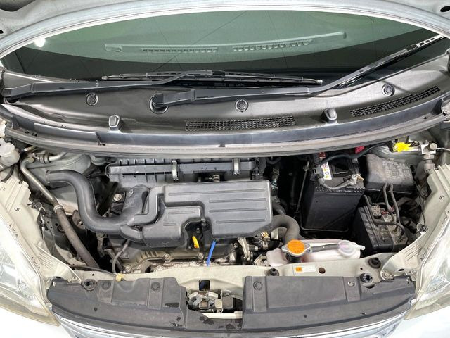 親切・丁寧な専門メカニックスタッフが応対!・車検・点検整備・事故等の修理などアフターサービスも安心。お車のカスタマイズもネクステージのサービススタッフまでご相談ください!