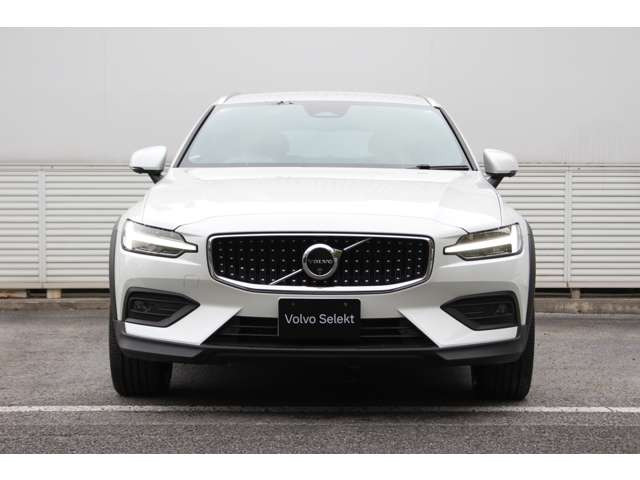 V60クロスカントリーウルトラ B5 AWD 4WD