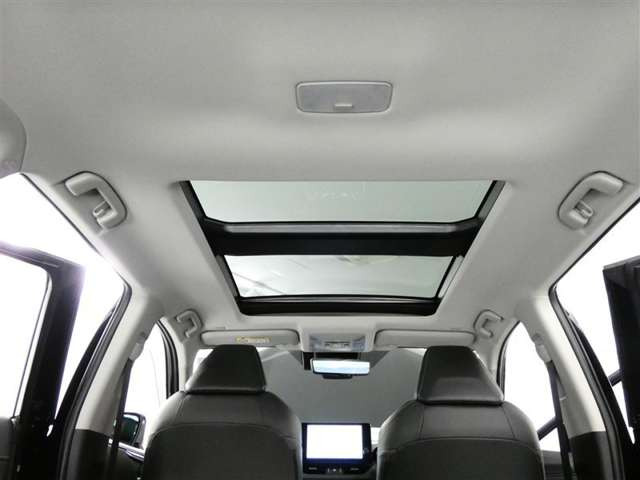 RAV42.5 ハイブリッド G E-Four 4WD