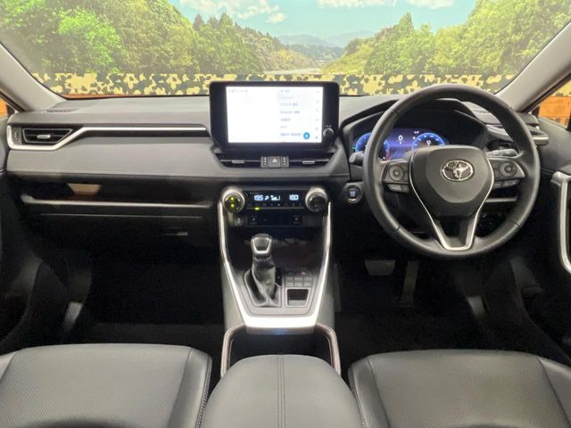 RAV42.0 G 4WD