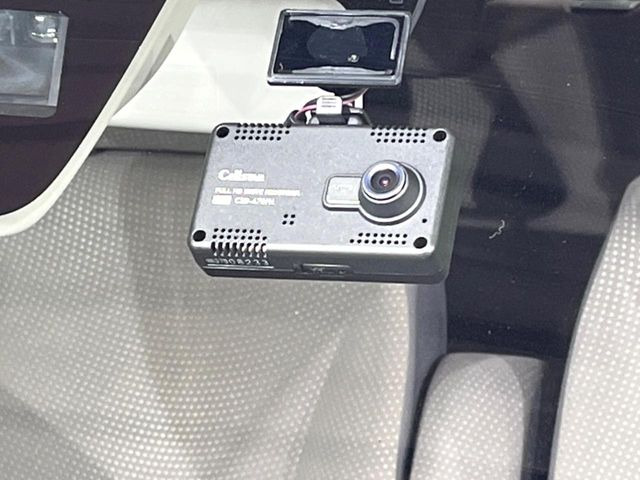 【ドライブレコーダー】ドライブレコーダー装備!走行中はもちろん、あおり運転や事故に遭遇した際、映像で記録し、万一のリスクに備えます。※記録用SDカードはお客様ご自身でご準備いただく必要があります。