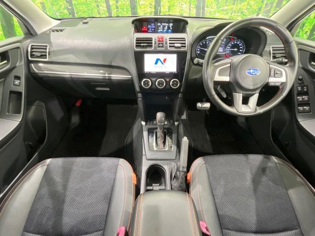 フォレスター2.0 エックスブレイク 4WD